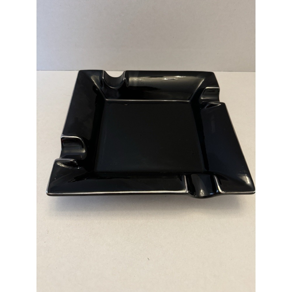 Craftsman's Bench Ashtray - Neptune Black Square Four Cigar